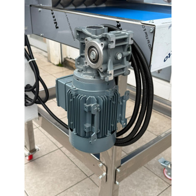 Sönmez Çift Motor Bantlı Et Paylama Parçalama Makinesi