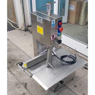 Sönmez Endüstriyel Lavion Et Kemik Tibon Kesme Parçalama Testeresi - 380 volt Sönmez Endüstriyel Lavion Et Kemik Tibon Kesme Parçalama Testeresi - 380 volt